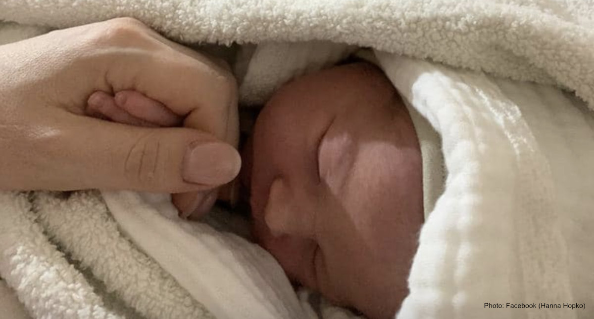 4.3.2022 – A victory of life over death: Baby Mia born in a Kyiv bomb shelter