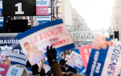 10,000 take part in Paris March for Life